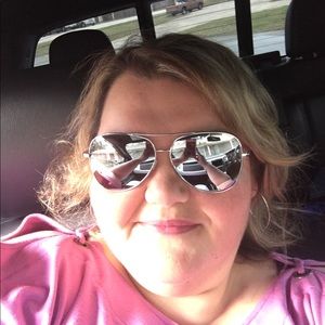 Meet your Posher, Amber